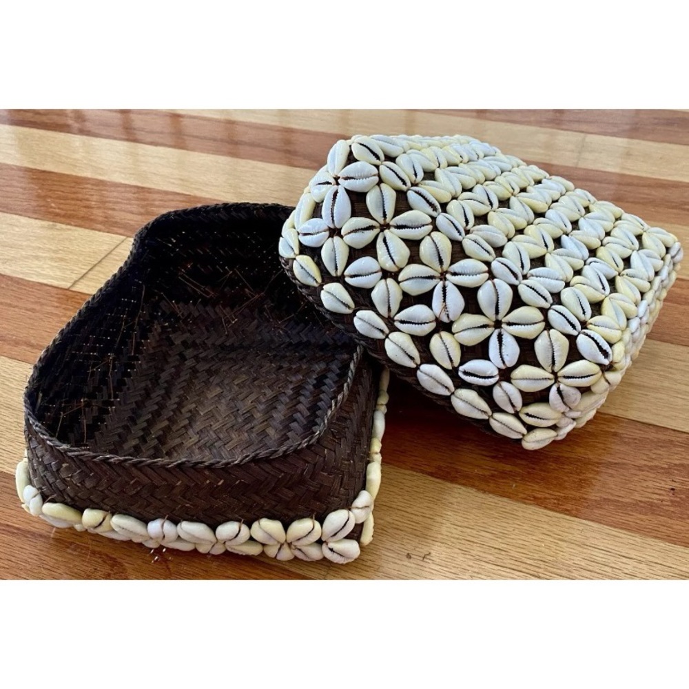 VINTAGE AFRICAN 7" 17cm SQUARE BASKET LIDDED STORAGE BOX COWRIE SHELLS MAURITIUS - Picture 3 of 7